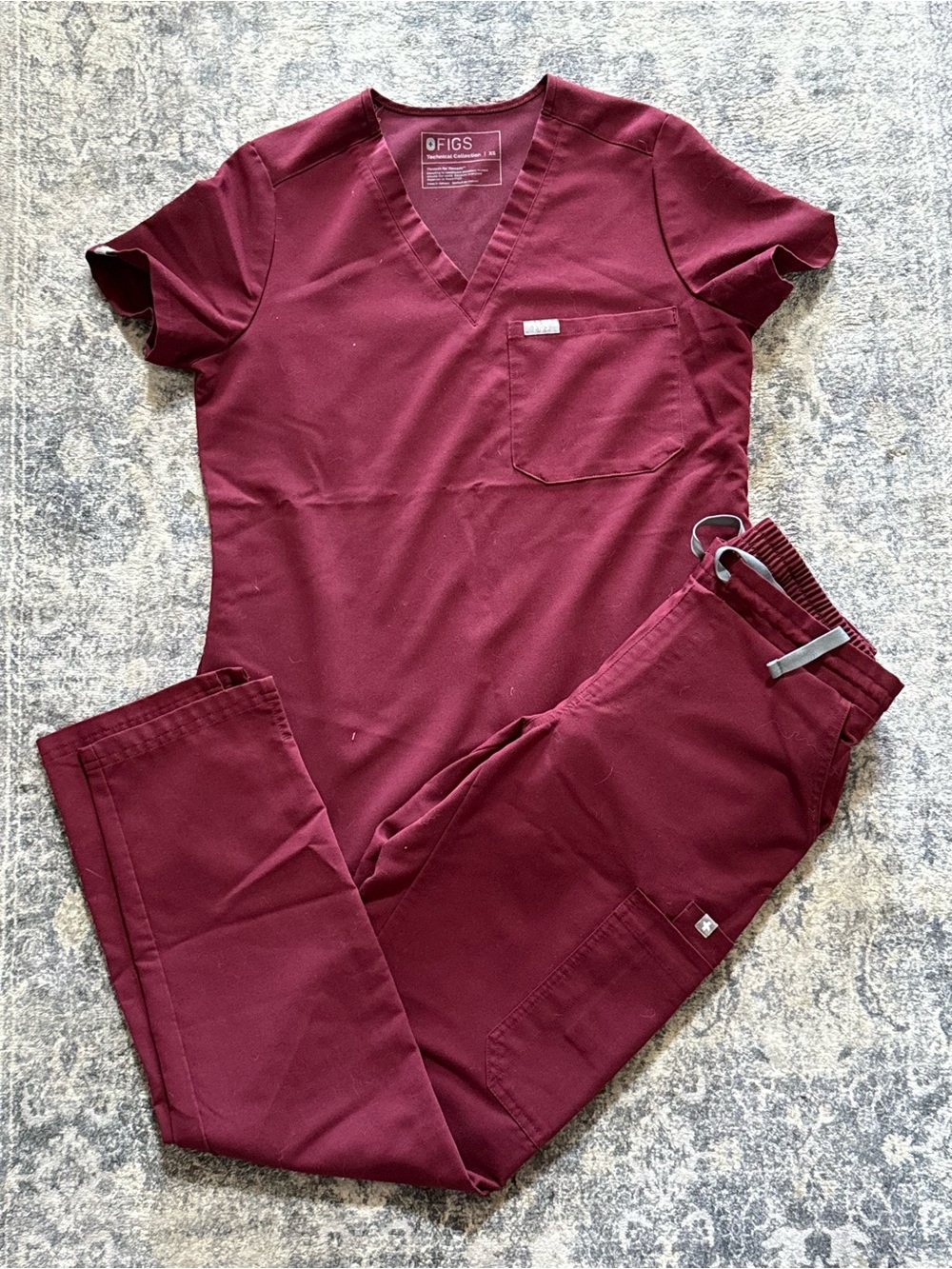 Figs Maroon Scrub Set